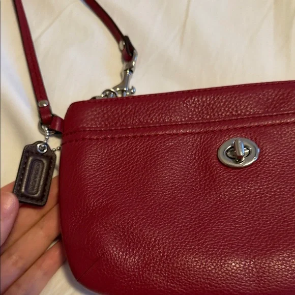 Coach Burgundy Leather Turnlock Wristlet - Picture 2 of 9